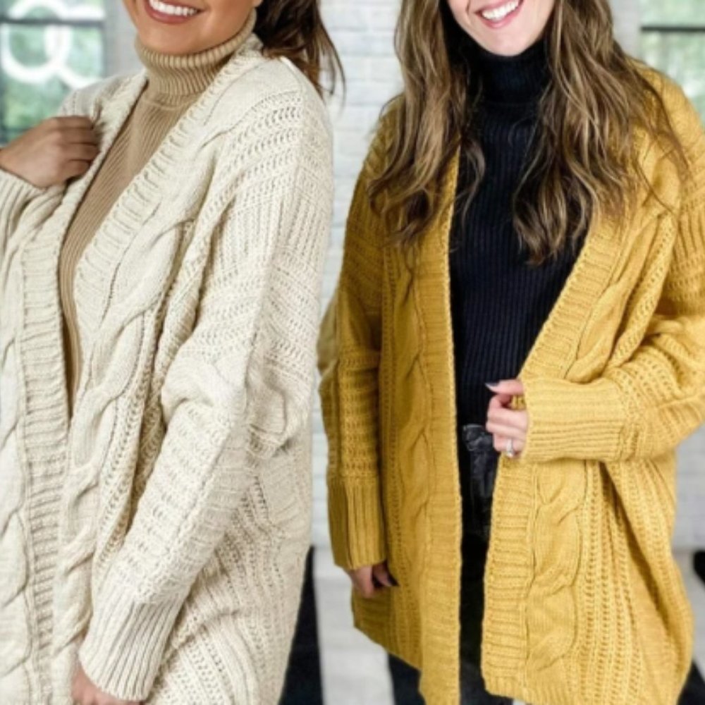 Women's Sweater CABLE KNIT CARDIGAN